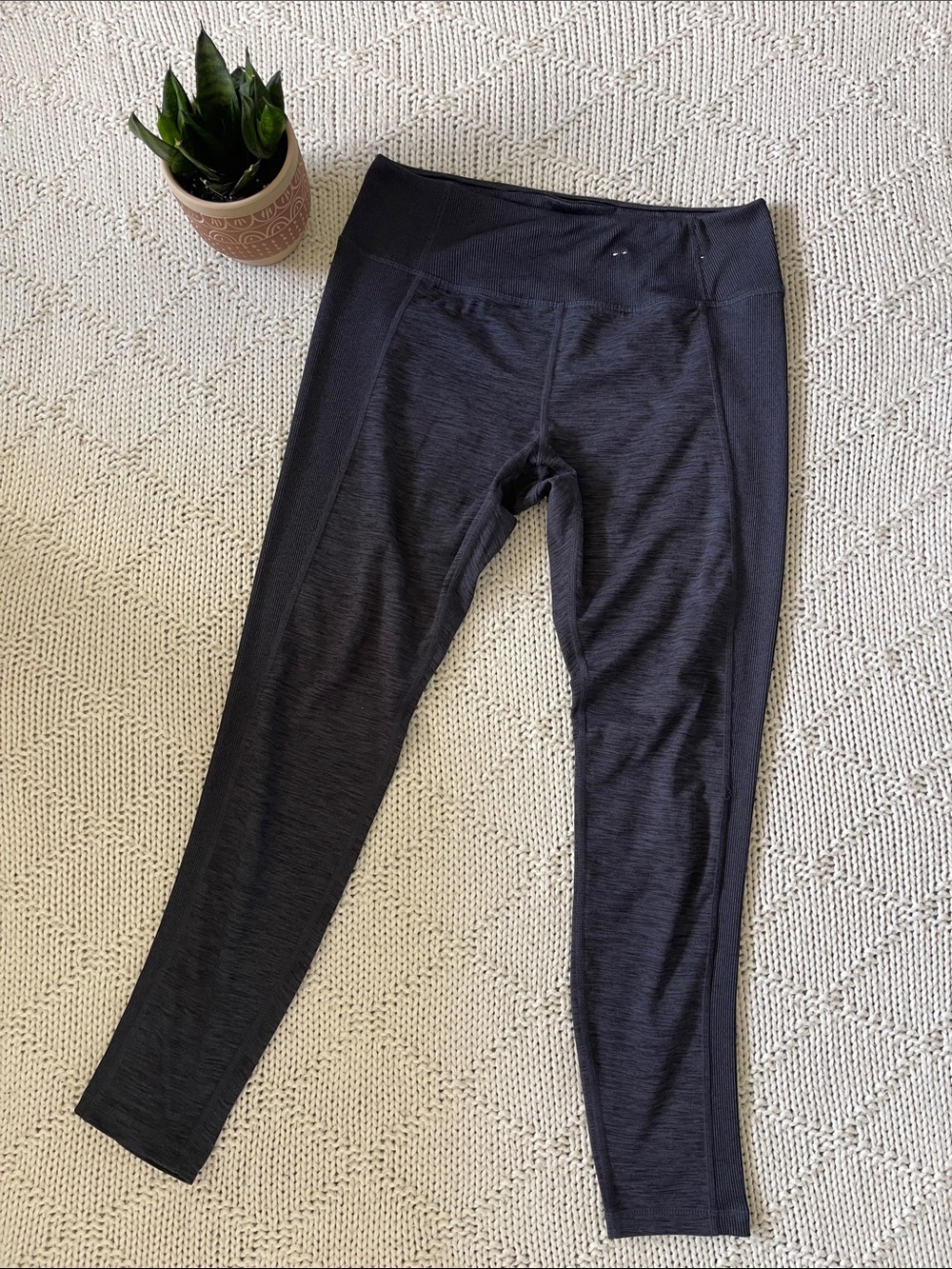 Danskin Now Gray High Rise Yoga Leggings Size Large Athletic Gym Workout Pants